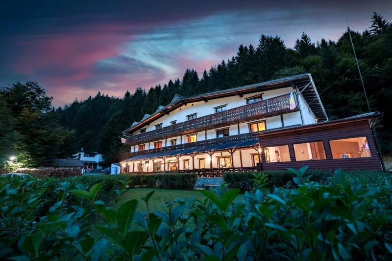 Zernest Szállás | Hotel*** (K1550-27) A kép szerzői jogvédelem alatt állhat. Javasolt a kapcsolatfelvétel a jog tulajdonossal. Zernest Szállás | Hotel*** (K1550-27) A kép szerzői jogvédelem alatt állhat. Javasolt a kapcsolatfelvétel a jog tulajdonossal.