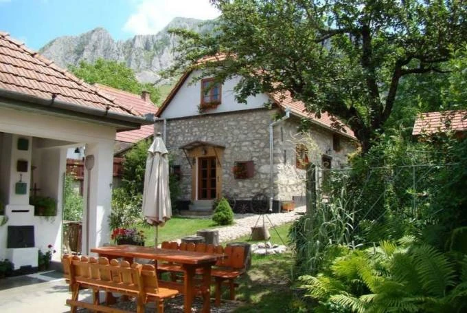 Rimetea Cazare | Pensiune (K0547-54) Imaginea poate fi supusă drepturilor de autor. Se recomandă contactarea titularului drepturilor. Rimetea Cazare | Pensiune (K0547-54) Imaginea poate fi supusă drepturilor de autor. Se recomandă contactarea titularului drepturilor.