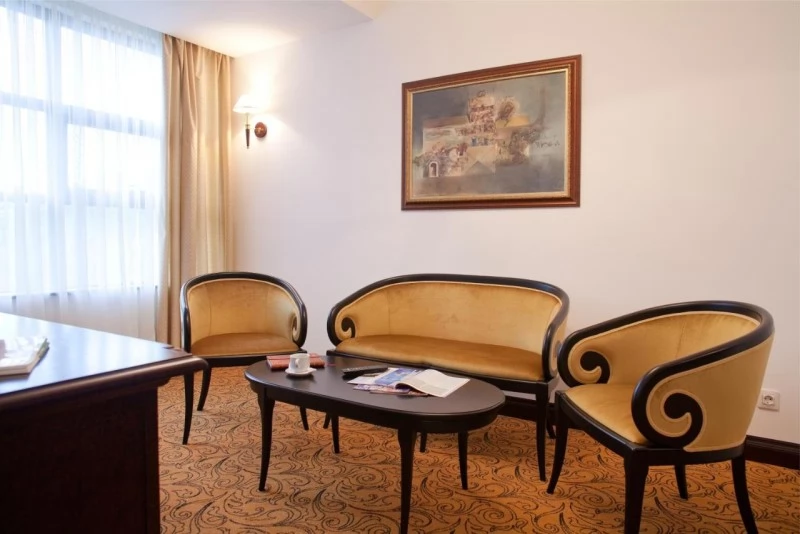 Jászvásár Szállás | Hotel**** (K1508-30) A kép szerzői jogvédelem alatt állhat. Javasolt a kapcsolatfelvétel a jog tulajdonossal. Jászvásár Szállás | Hotel**** (K1508-30) A kép szerzői jogvédelem alatt állhat. Javasolt a kapcsolatfelvétel a jog tulajdonossal.