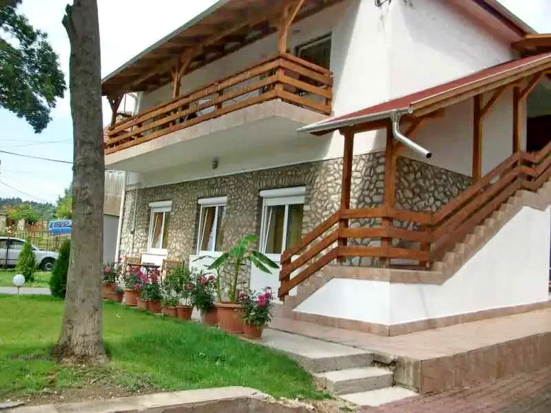 Mișcolț Cazare | Casă de oaspeți (K0863-43) Imaginea poate fi supusă drepturilor de autor. Se recomandă contactarea titularului drepturilor.