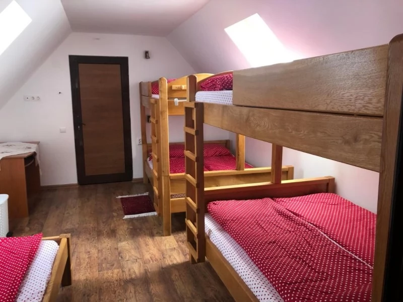 Viștea Cazare | Casă de oaspeți (K1454-20) Imaginea poate fi supusă drepturilor de autor. Se recomandă contactarea titularului drepturilor. Viștea Cazare | Casă de oaspeți (K1454-20) Imaginea poate fi supusă drepturilor de autor. Se recomandă contactarea titularului drepturilor.