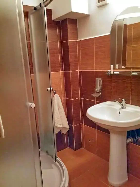 Gyilkostó Szállás | Hotel*** (K0792-16) A kép szerzői jogvédelem alatt állhat. Javasolt a kapcsolatfelvétel a jog tulajdonossal.