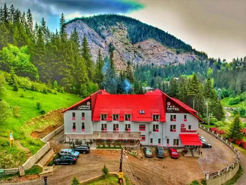 Lacu Roșu Cazare | Hotel*** (K0792-19) Imaginea poate fi supusă drepturilor de autor. Se recomandă contactarea titularului drepturilor.