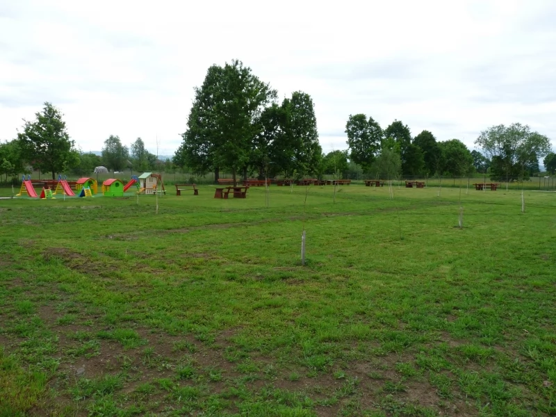 Szakállasfalva Szállás | Motel (K1062-75) A kép szerzői jogvédelem alatt állhat. Javasolt a kapcsolatfelvétel a jog tulajdonossal. Szakállasfalva Szállás | Motel (K1062-75) A kép szerzői jogvédelem alatt állhat. Javasolt a kapcsolatfelvétel a jog tulajdonossal.