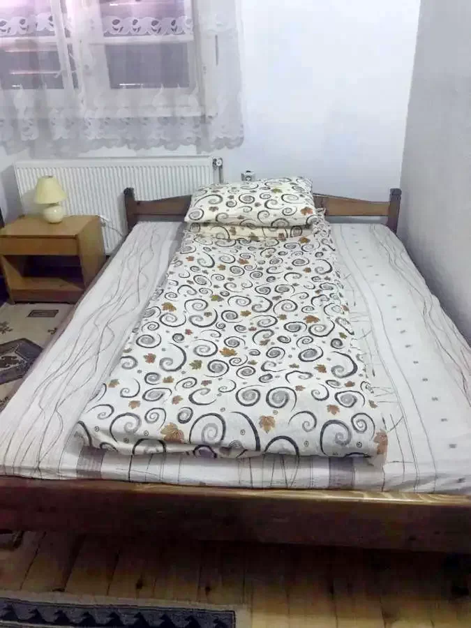 Valea Boga Cazare | Cabană (K1347-34) Imaginea poate fi supusă drepturilor de autor. Se recomandă contactarea titularului drepturilor. Valea Boga Cazare | Cabană (K1347-34) Imaginea poate fi supusă drepturilor de autor. Se recomandă contactarea titularului drepturilor.