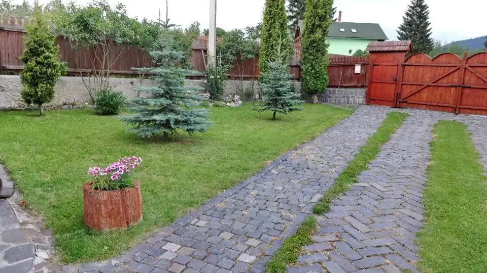 Marosfő Szállás | Panzió (K0453-9) A kép szerzői jogvédelem alatt állhat. Javasolt a kapcsolatfelvétel a jog tulajdonossal. Marosfő Szállás | Panzió (K0453-9) A kép szerzői jogvédelem alatt állhat. Javasolt a kapcsolatfelvétel a jog tulajdonossal.