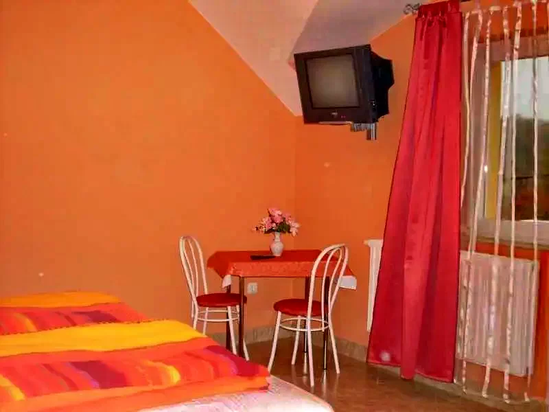 Miskolc Szállás | Vendégház (K0862-5) A kép szerzői jogvédelem alatt állhat. Javasolt a kapcsolatfelvétel a jog tulajdonossal. Miskolc Szállás | Vendégház (K0862-5) A kép szerzői jogvédelem alatt állhat. Javasolt a kapcsolatfelvétel a jog tulajdonossal.