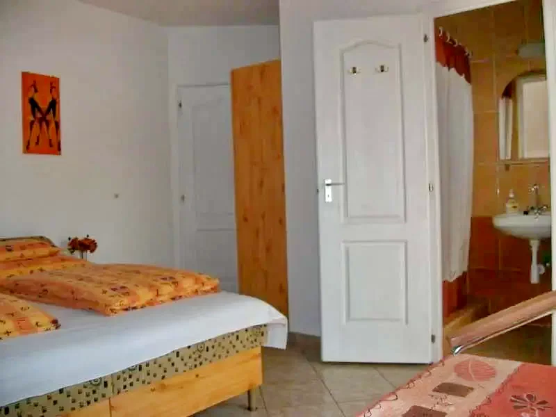 Miskolc Szállás | Vendégház (K0862-26) A kép szerzői jogvédelem alatt állhat. Javasolt a kapcsolatfelvétel a jog tulajdonossal. Miskolc Szállás | Vendégház (K0862-26) A kép szerzői jogvédelem alatt állhat. Javasolt a kapcsolatfelvétel a jog tulajdonossal.