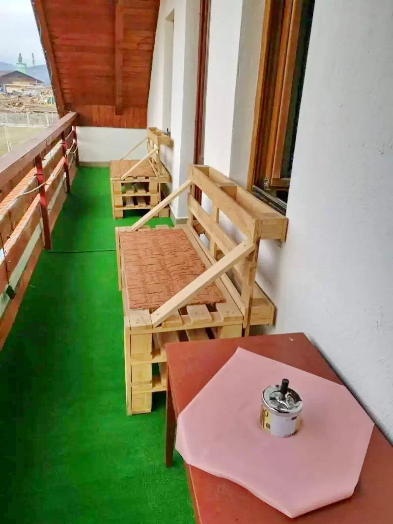 Zetea Cazare | Cabană (K0515-19) Imaginea poate fi supusă drepturilor de autor. Se recomandă contactarea titularului drepturilor. Zetea Cazare | Cabană (K0515-19) Imaginea poate fi supusă drepturilor de autor. Se recomandă contactarea titularului drepturilor.