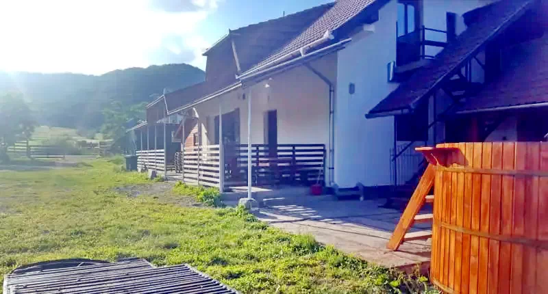 Zetelaka Szállás | Kulcsosház (K0515-28) A kép szerzői jogvédelem alatt állhat. Javasolt a kapcsolatfelvétel a jog tulajdonossal. Zetelaka Szállás | Kulcsosház (K0515-28) A kép szerzői jogvédelem alatt állhat. Javasolt a kapcsolatfelvétel a jog tulajdonossal.