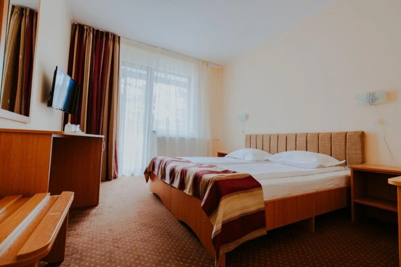 Băile Tușnad Cazare | Hotel** (K1536-19) Imaginea poate fi supusă drepturilor de autor. Se recomandă contactarea titularului drepturilor. Băile Tușnad Cazare | Hotel** (K1536-19) Imaginea poate fi supusă drepturilor de autor. Se recomandă contactarea titularului drepturilor.