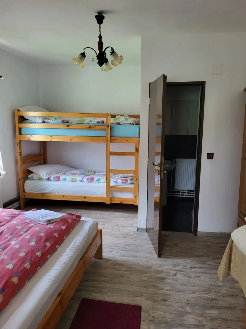 Cazare Padiș - Cabana Scărița | Padiș - Scărița Kabana. Imaginea poate fi supusă drepturilor de autor. Se recomandă contactarea titularului drepturilor.