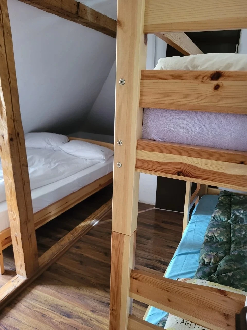 Cazare Padiș - Cabana Scărița | Padiș - Scărița Kabana. Imaginea poate fi supusă drepturilor de autor. Se recomandă contactarea titularului drepturilor.