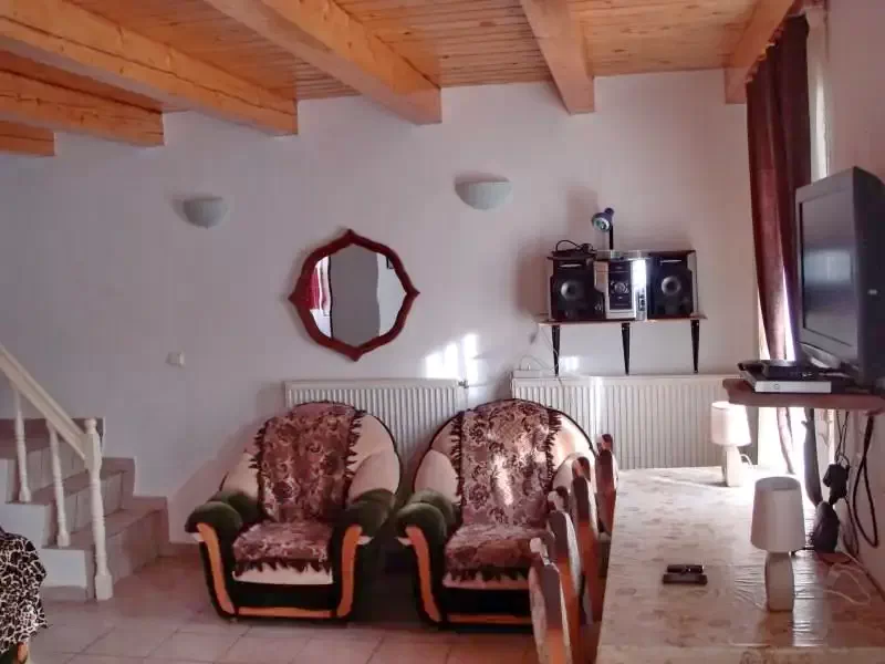 Valea Boga Cazare | Cabană (K0188-8) Imaginea poate fi supusă drepturilor de autor. Se recomandă contactarea titularului drepturilor. Valea Boga Cazare | Cabană (K0188-8) Imaginea poate fi supusă drepturilor de autor. Se recomandă contactarea titularului drepturilor.