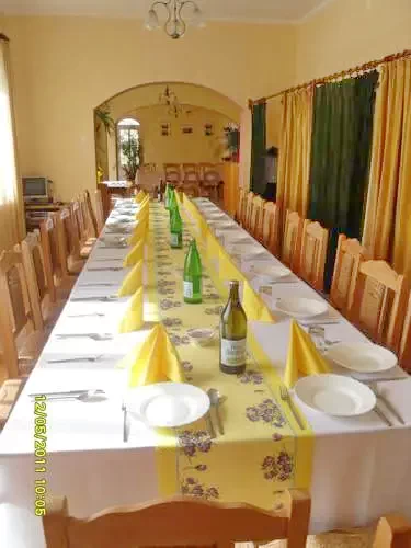 Odorheiu Secuiesc Cazare | Pensiune (K0091-12) Imaginea poate fi supusă drepturilor de autor. Se recomandă contactarea titularului drepturilor.