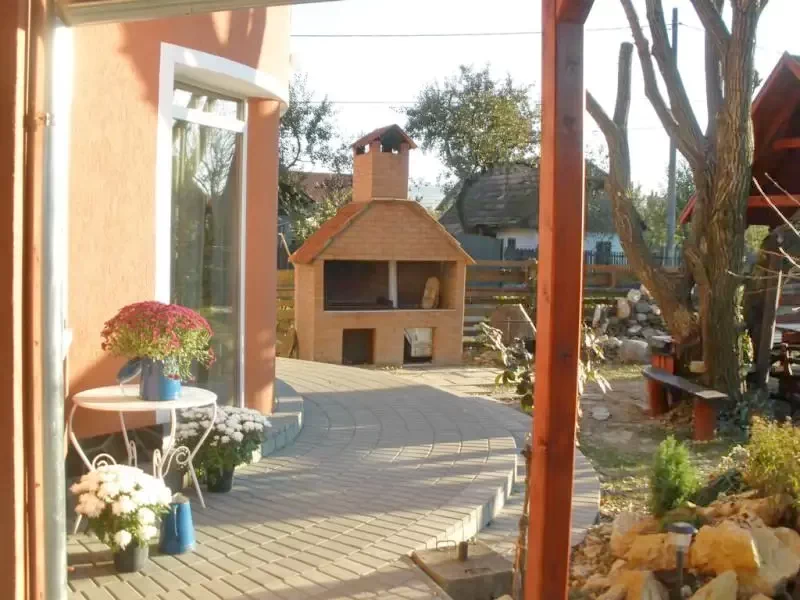 Székelyudvarhely Szállás | Panzió (K0091-16) A kép szerzői jogvédelem alatt állhat. Javasolt a kapcsolatfelvétel a jog tulajdonossal. Székelyudvarhely Szállás | Panzió (K0091-16) A kép szerzői jogvédelem alatt állhat. Javasolt a kapcsolatfelvétel a jog tulajdonossal.