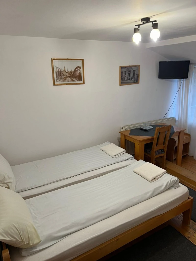 Székelyudvarhely Szállás | Panzió (K0091-24) A kép szerzői jogvédelem alatt állhat. Javasolt a kapcsolatfelvétel a jog tulajdonossal. Székelyudvarhely Szállás | Panzió (K0091-24) A kép szerzői jogvédelem alatt állhat. Javasolt a kapcsolatfelvétel a jog tulajdonossal.