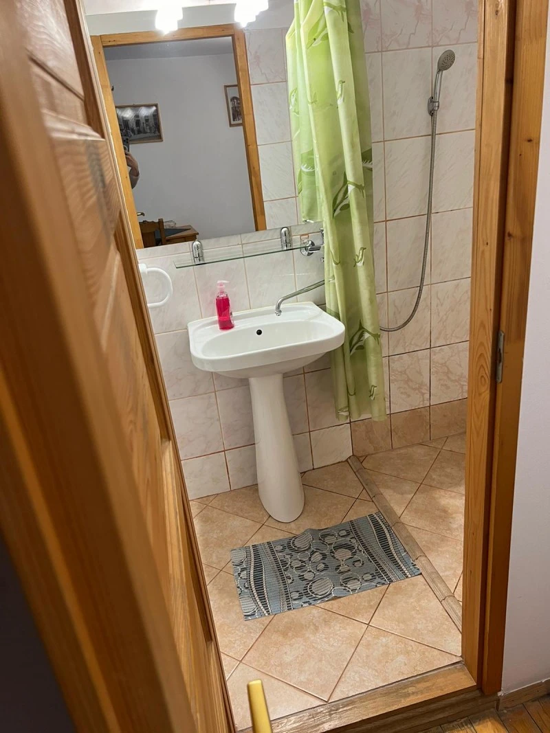 Odorheiu Secuiesc Cazare | Pensiune (K0091-25) Imaginea poate fi supusă drepturilor de autor. Se recomandă contactarea titularului drepturilor.