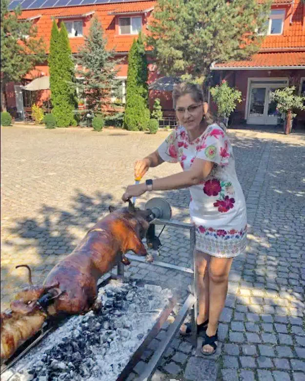Székelyudvarhely Szállás | Panzió (K0091-40) A kép szerzői jogvédelem alatt állhat. Javasolt a kapcsolatfelvétel a jog tulajdonossal. Székelyudvarhely Szállás | Panzió (K0091-40) A kép szerzői jogvédelem alatt állhat. Javasolt a kapcsolatfelvétel a jog tulajdonossal.