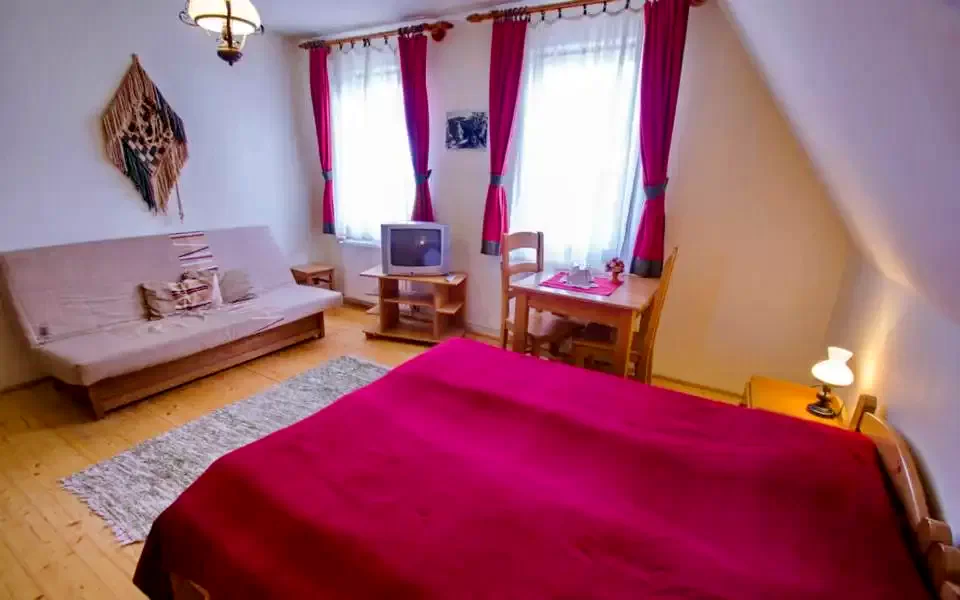 Harghita Madaras Cazare | Pensiune (K0740-13) Imaginea poate fi supusă drepturilor de autor. Se recomandă contactarea titularului drepturilor.