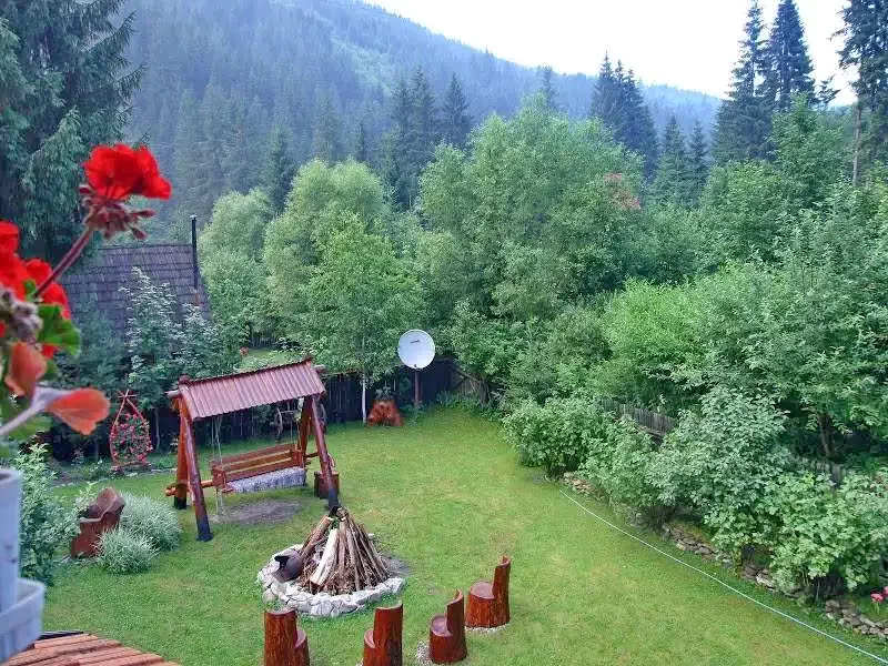 Lacu Roșu Cazare | Cabană (K1242-47) Imaginea poate fi supusă drepturilor de autor. Se recomandă contactarea titularului drepturilor. Lacu Roșu Cazare | Cabană (K1242-47) Imaginea poate fi supusă drepturilor de autor. Se recomandă contactarea titularului drepturilor.
