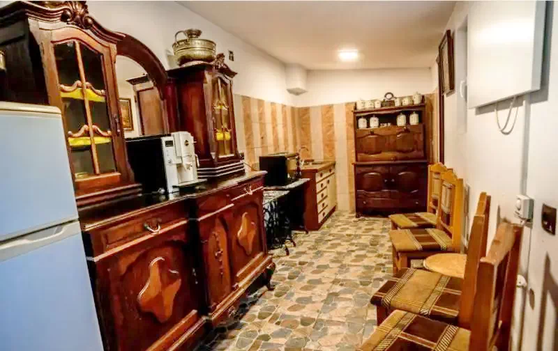 Marosvásárhely Szállás | Kulcsosház (K1124-6) A kép szerzői jogvédelem alatt állhat. Javasolt a kapcsolatfelvétel a jog tulajdonossal.