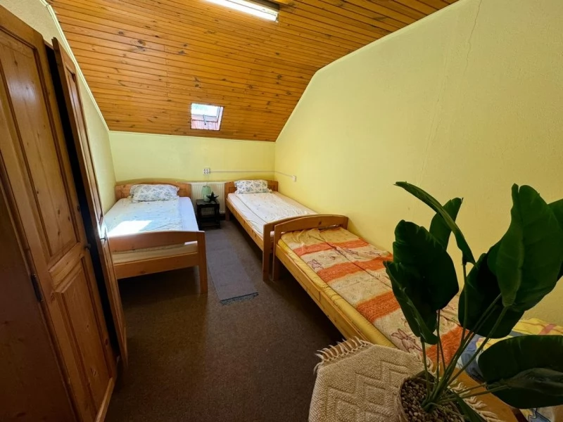Cristuru Secuiesc Cazare | Cabană (K1507-13) Imaginea poate fi supusă drepturilor de autor. Se recomandă contactarea titularului drepturilor. Cristuru Secuiesc Cazare | Cabană (K1507-13) Imaginea poate fi supusă drepturilor de autor. Se recomandă contactarea titularului drepturilor.