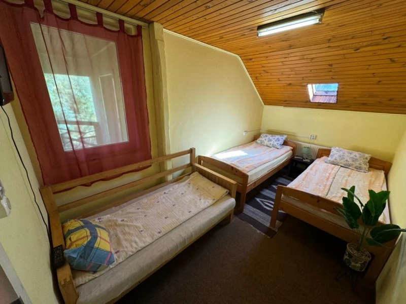 Cristuru Secuiesc Cazare | Cabană (K1507-47) Imaginea poate fi supusă drepturilor de autor. Se recomandă contactarea titularului drepturilor. Cristuru Secuiesc Cazare | Cabană (K1507-47) Imaginea poate fi supusă drepturilor de autor. Se recomandă contactarea titularului drepturilor.