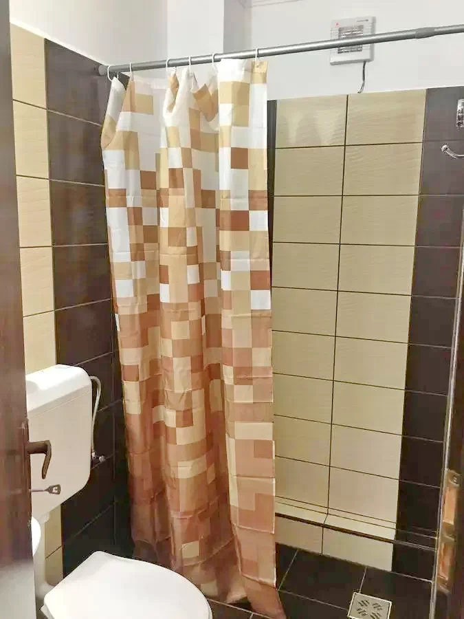 Szováta Szállás | Panzió (K0164-10) A kép szerzői jogvédelem alatt állhat. Javasolt a kapcsolatfelvétel a jog tulajdonossal. Szováta Szállás | Panzió (K0164-10) A kép szerzői jogvédelem alatt állhat. Javasolt a kapcsolatfelvétel a jog tulajdonossal.