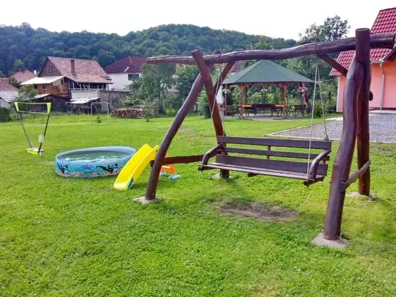 Szováta Szállás | Panzió (K0164-31) A kép szerzői jogvédelem alatt állhat. Javasolt a kapcsolatfelvétel a jog tulajdonossal. Szováta Szállás | Panzió (K0164-31) A kép szerzői jogvédelem alatt állhat. Javasolt a kapcsolatfelvétel a jog tulajdonossal.