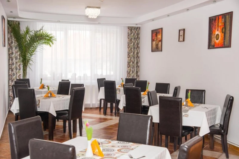 Sibiu Cazare | Pensiune (K0566-2) Imaginea poate fi supusă drepturilor de autor. Se recomandă contactarea titularului drepturilor. Sibiu Cazare | Pensiune (K0566-2) Imaginea poate fi supusă drepturilor de autor. Se recomandă contactarea titularului drepturilor.