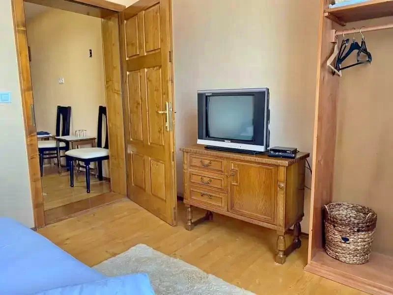 Padis Cazare | Pensiune (K0075-55) Imaginea poate fi supusă drepturilor de autor. Se recomandă contactarea titularului drepturilor. Padis Cazare | Pensiune (K0075-55) Imaginea poate fi supusă drepturilor de autor. Se recomandă contactarea titularului drepturilor.
