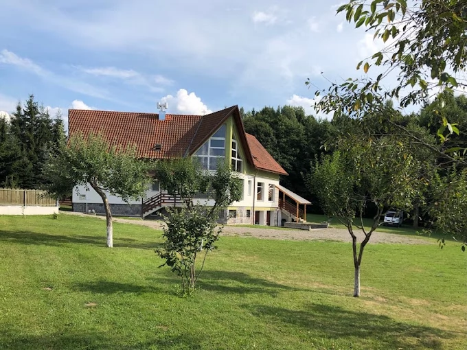 Izvoare Cazare | Cabană (K0012-36) Imaginea poate fi supusă drepturilor de autor. Se recomandă contactarea titularului drepturilor. Izvoare Cazare | Cabană (K0012-36) Imaginea poate fi supusă drepturilor de autor. Se recomandă contactarea titularului drepturilor.