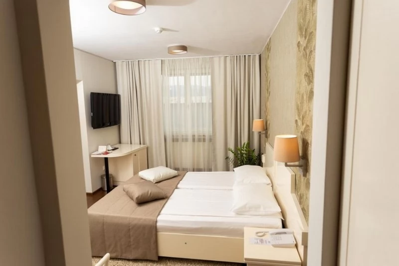 Cazare Miercurea Ciuc - Hotelul Fenyő*** | Csíkszereda - Fenyő Hotel ***  . Imaginea poate fi supusă drepturilor de autor. Se recomandă contactarea titularului drepturilor.