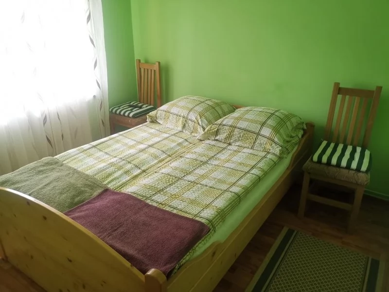 Tusnádfürdő Szállás | Vendégház (K1160-11) A kép szerzői jogvédelem alatt állhat. Javasolt a kapcsolatfelvétel a jog tulajdonossal. Tusnádfürdő Szállás | Vendégház (K1160-11) A kép szerzői jogvédelem alatt állhat. Javasolt a kapcsolatfelvétel a jog tulajdonossal.