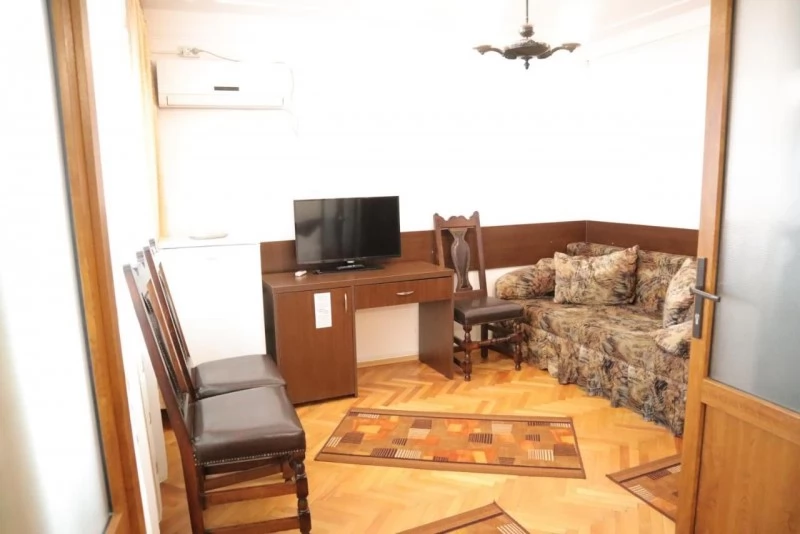 Szállás | Hotel*** (K1439-29) A kép szerzői jogvédelem alatt állhat. Javasolt a kapcsolatfelvétel a jog tulajdonossal. Szállás | Hotel*** (K1439-29) A kép szerzői jogvédelem alatt állhat. Javasolt a kapcsolatfelvétel a jog tulajdonossal.