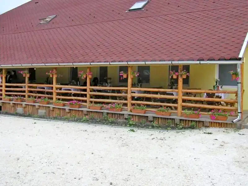 Cazare Bicfalău - Pensiunea Téglás*** | Bikfalva - Teglás Panzió***. Imaginea poate fi supusă drepturilor de autor. Se recomandă contactarea titularului drepturilor.