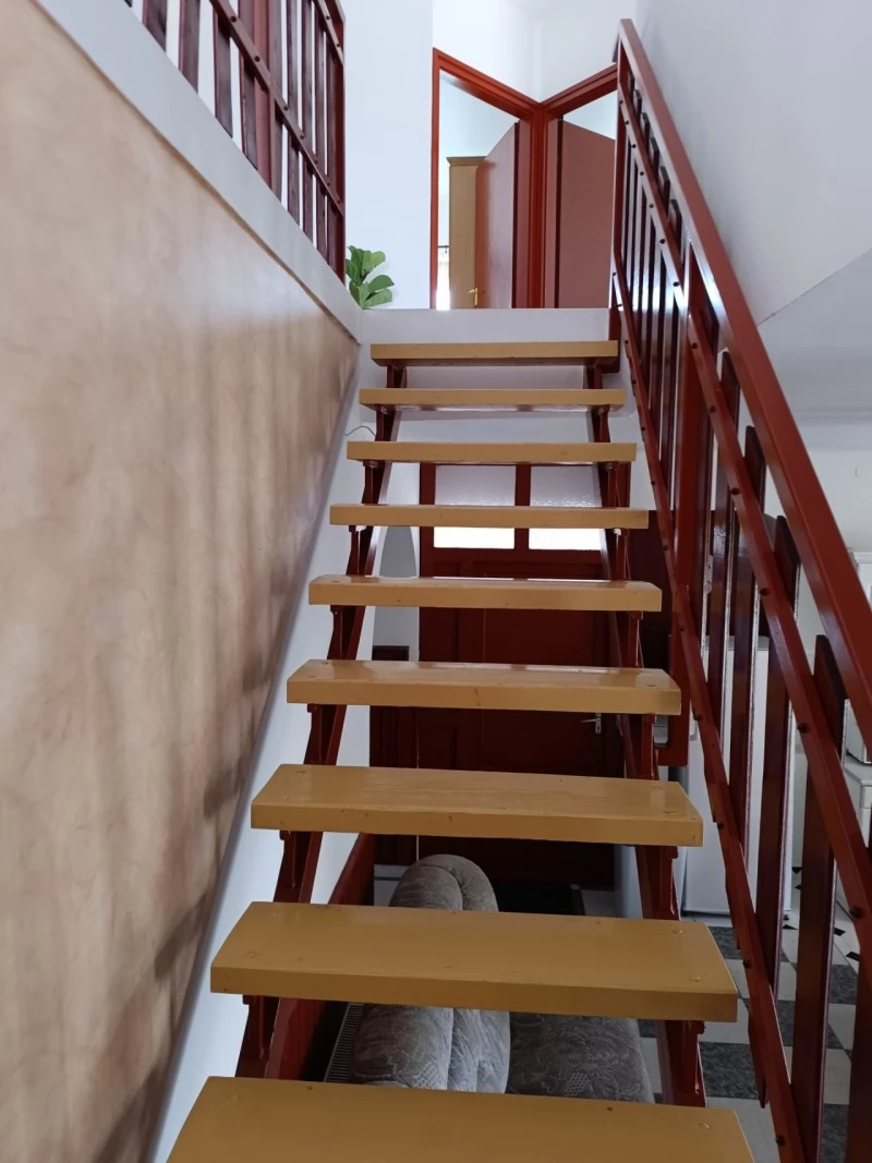 Cazare | Casă de oaspeți (K0943-8) Imaginea poate fi supusă drepturilor de autor. Se recomandă contactarea titularului drepturilor. Cazare | Casă de oaspeți (K0943-8) Imaginea poate fi supusă drepturilor de autor. Se recomandă contactarea titularului drepturilor.