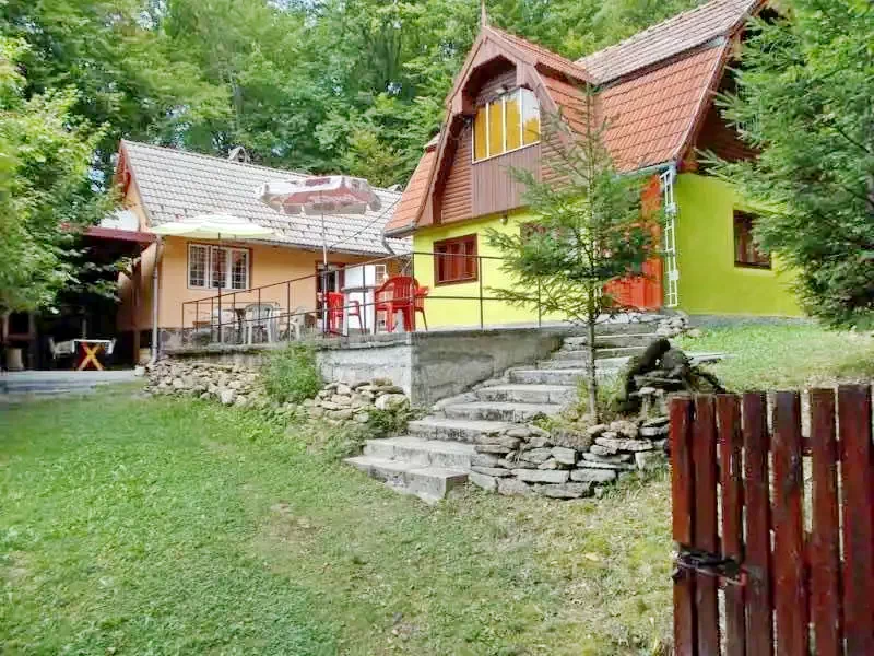 Băile Bálványos Cazare | Vilă (K0630-1) Imaginea poate fi supusă drepturilor de autor. Se recomandă contactarea titularului drepturilor.
