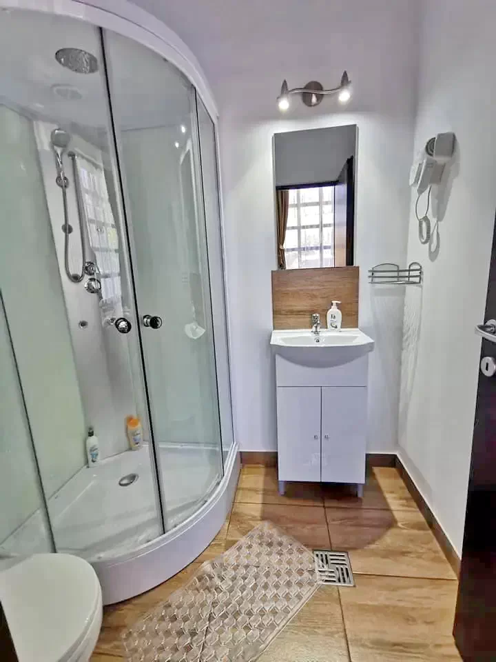 Jula Cazare | Bungalow (K1086-17) Imaginea poate fi supusă drepturilor de autor. Se recomandă contactarea titularului drepturilor.