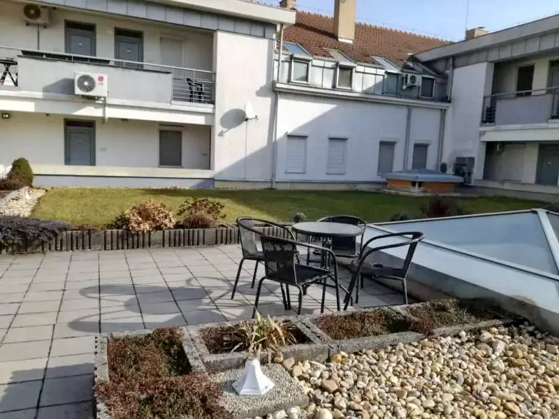 Hajdúszoboszló Szállás | Bungalow (K1168-4) A kép szerzői jogvédelem alatt állhat. Javasolt a kapcsolatfelvétel a jog tulajdonossal.