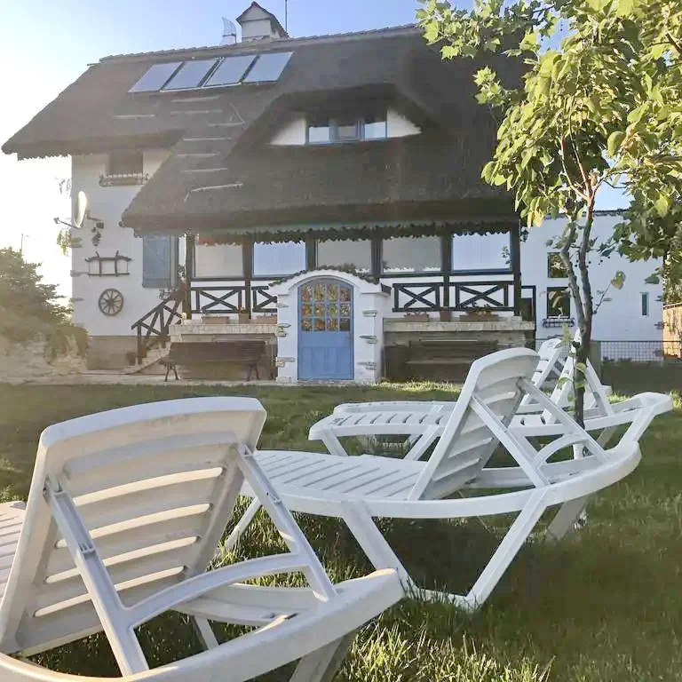  Szállás | Motel (K1300-31) A kép szerzői jogvédelem alatt állhat. Javasolt a kapcsolatfelvétel a jog tulajdonossal.