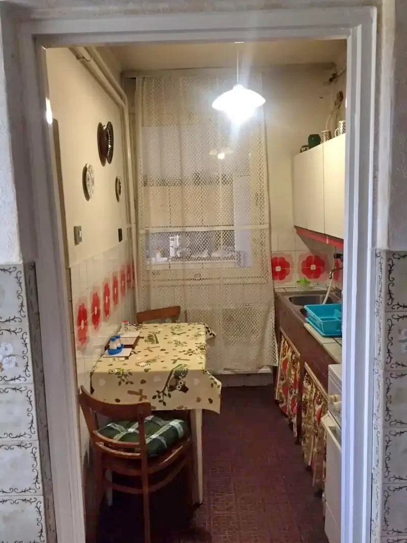  Cazare | Sat de vacanță (K0198-7) Imaginea poate fi supusă drepturilor de autor. Se recomandă contactarea titularului drepturilor.