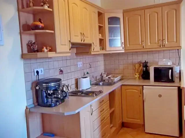 Hajdúszoboszló Szállás | Bungalow (K1104-5) A kép szerzői jogvédelem alatt állhat. Javasolt a kapcsolatfelvétel a jog tulajdonossal. Hajdúszoboszló Szállás | Bungalow (K1104-5) A kép szerzői jogvédelem alatt állhat. Javasolt a kapcsolatfelvétel a jog tulajdonossal.