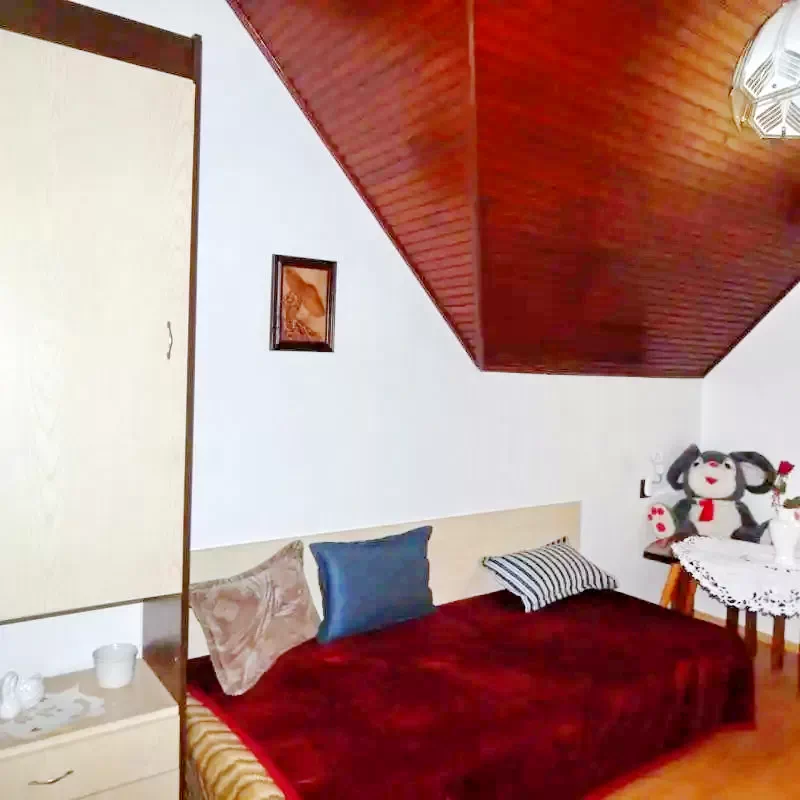 Jula Cazare | Casă de apartamente (K1343-5) Imaginea poate fi supusă drepturilor de autor. Se recomandă contactarea titularului drepturilor.