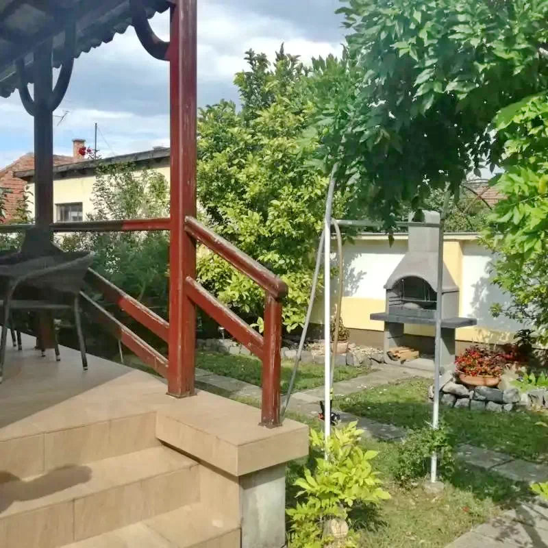 Jula Cazare | Casă de apartamente (K1343-13) Imaginea poate fi supusă drepturilor de autor. Se recomandă contactarea titularului drepturilor.