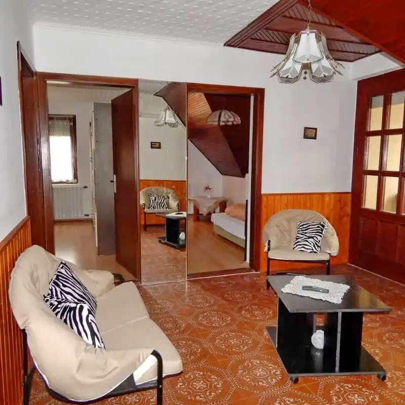 Cazare Gyula - Rokszin Apartman. Imaginea poate fi supusă drepturilor de autor. Se recomandă contactarea titularului drepturilor.