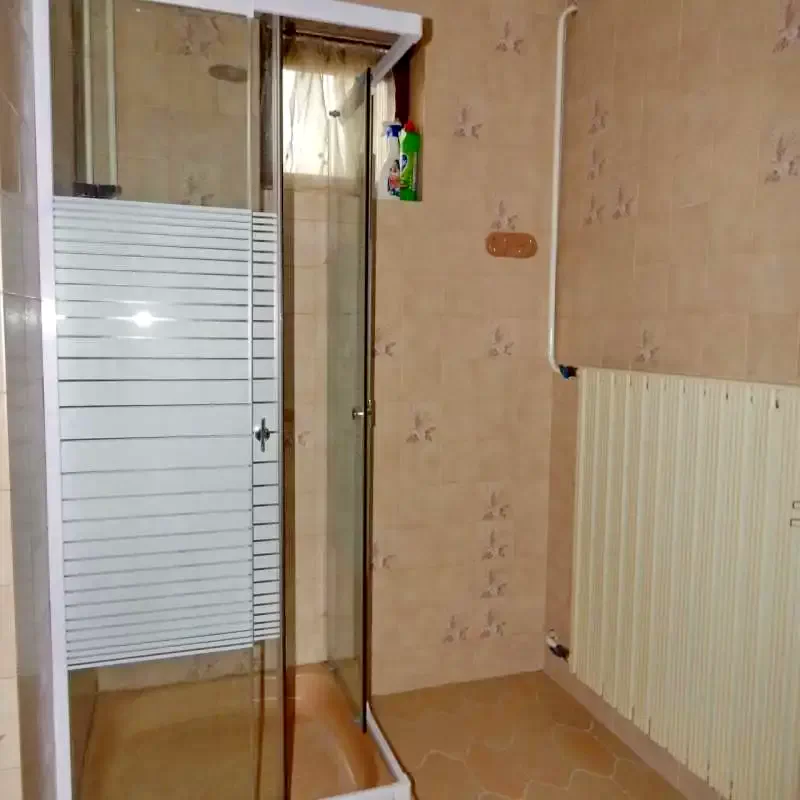 Jula Cazare | Casă de apartamente (K1343-22) Imaginea poate fi supusă drepturilor de autor. Se recomandă contactarea titularului drepturilor.