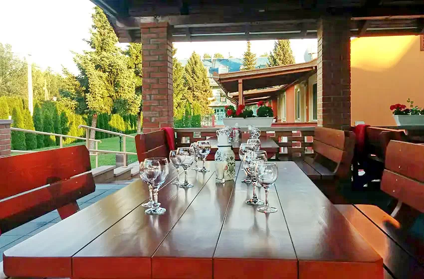  Cazare | Motel (K0818-16) Imaginea poate fi supusă drepturilor de autor. Se recomandă contactarea titularului drepturilor.