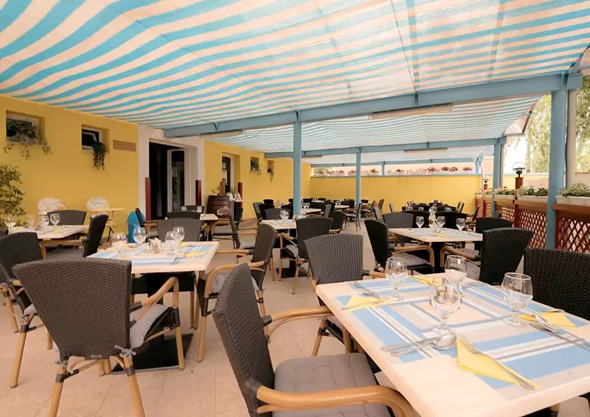  Cazare | Motel (K0818-21) Imaginea poate fi supusă drepturilor de autor. Se recomandă contactarea titularului drepturilor.